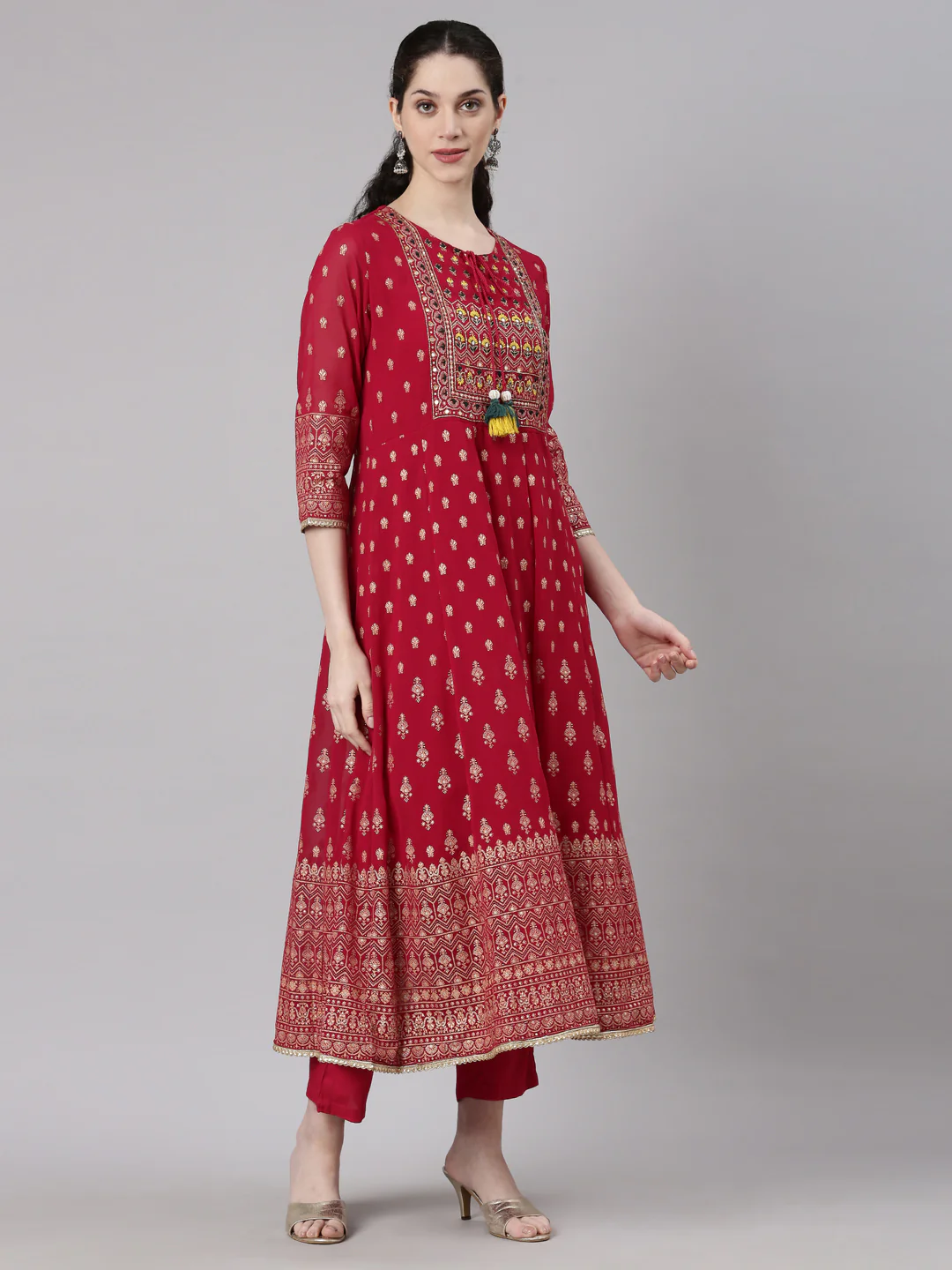 Neerus Magenta Straight Casual Floral Kurta and Trouser with Dupatta - Image 3