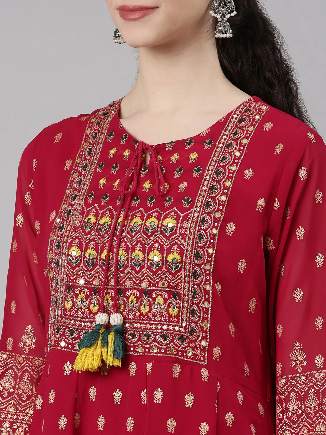 Neerus Magenta Straight Casual Floral Kurta and Trouser with Dupatta - Image 5