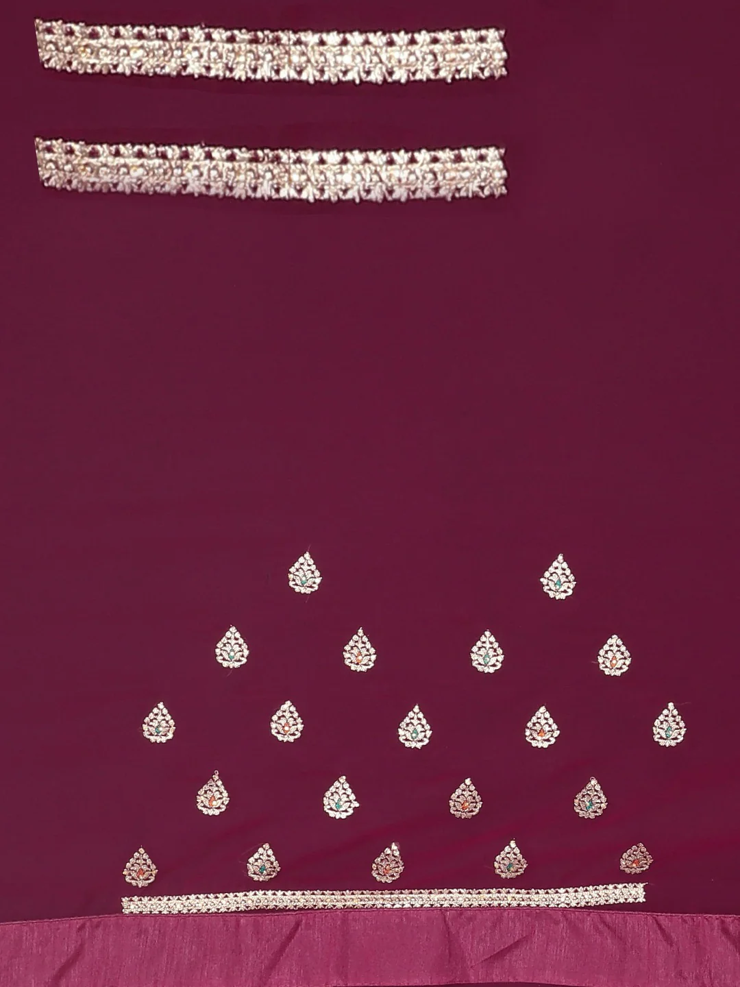 Neerus Magenta Textured Saree With Blouse - Image 6