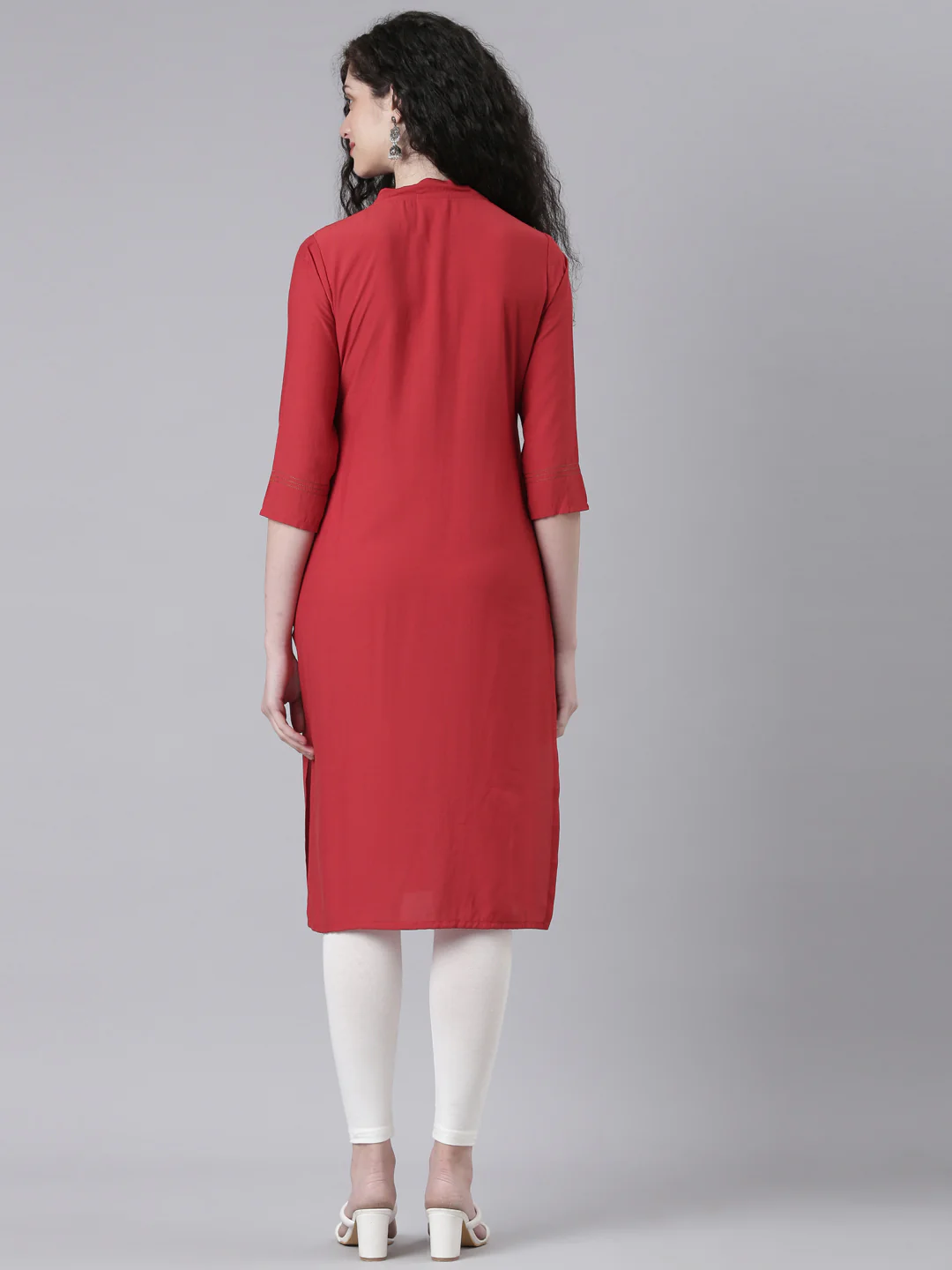 Neerus Maroon Casual Solid Straight Kurta - Image 3