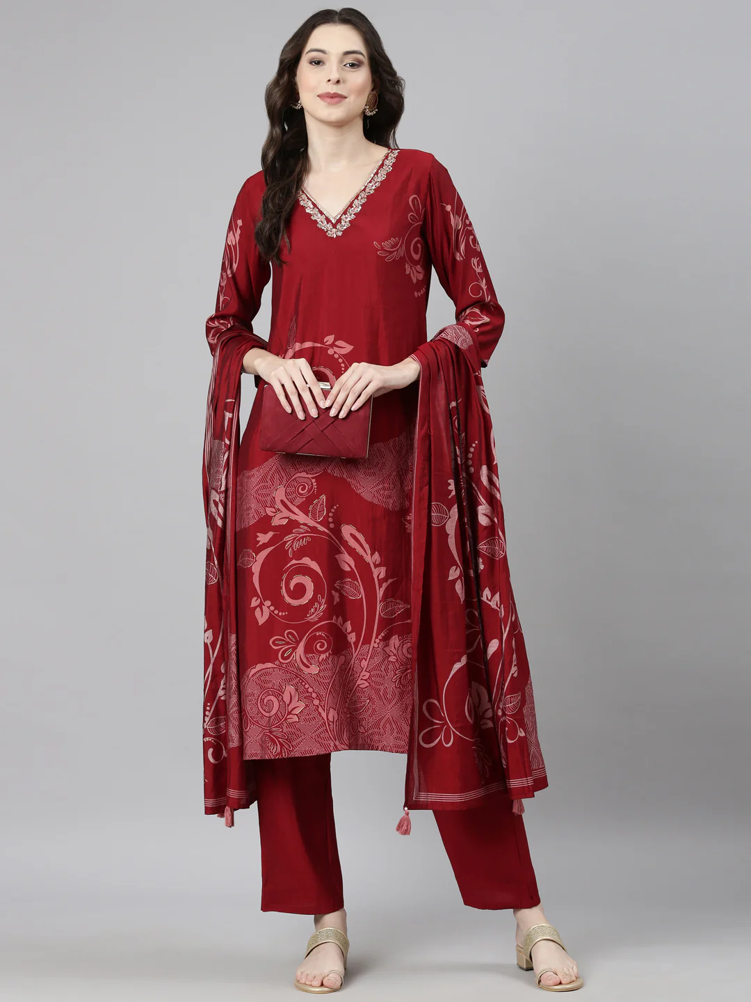 Neerus Maroon Casual Straight Kurta and Trousers With Dupatta - Image 6