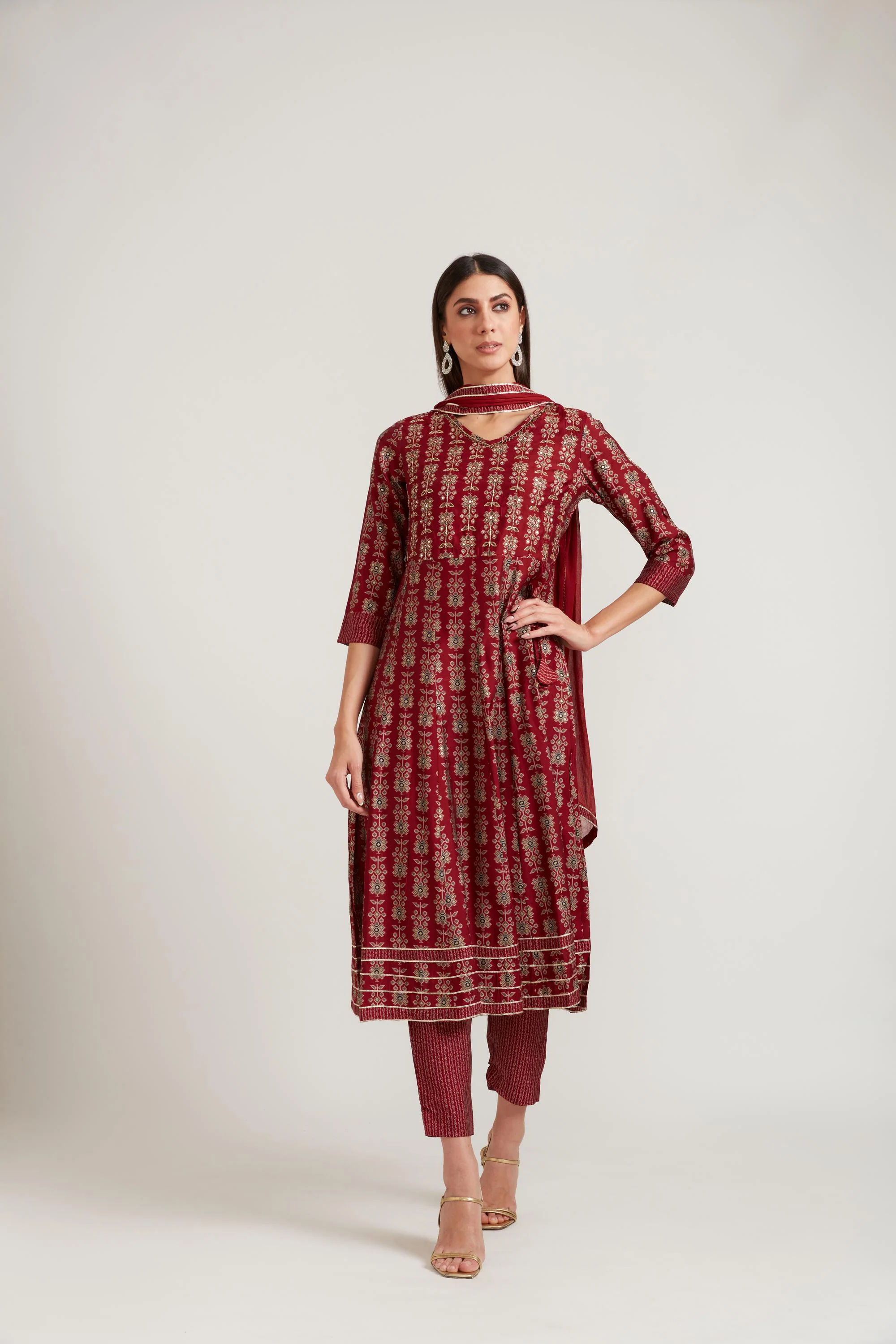 Neerus Maroon Color Model Fabric Suit