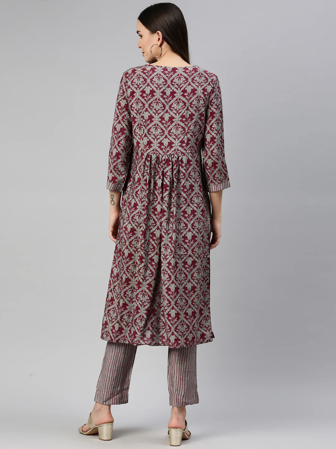 Neerus Maroon Color Muslin Fabric Kurta Set - Image 5