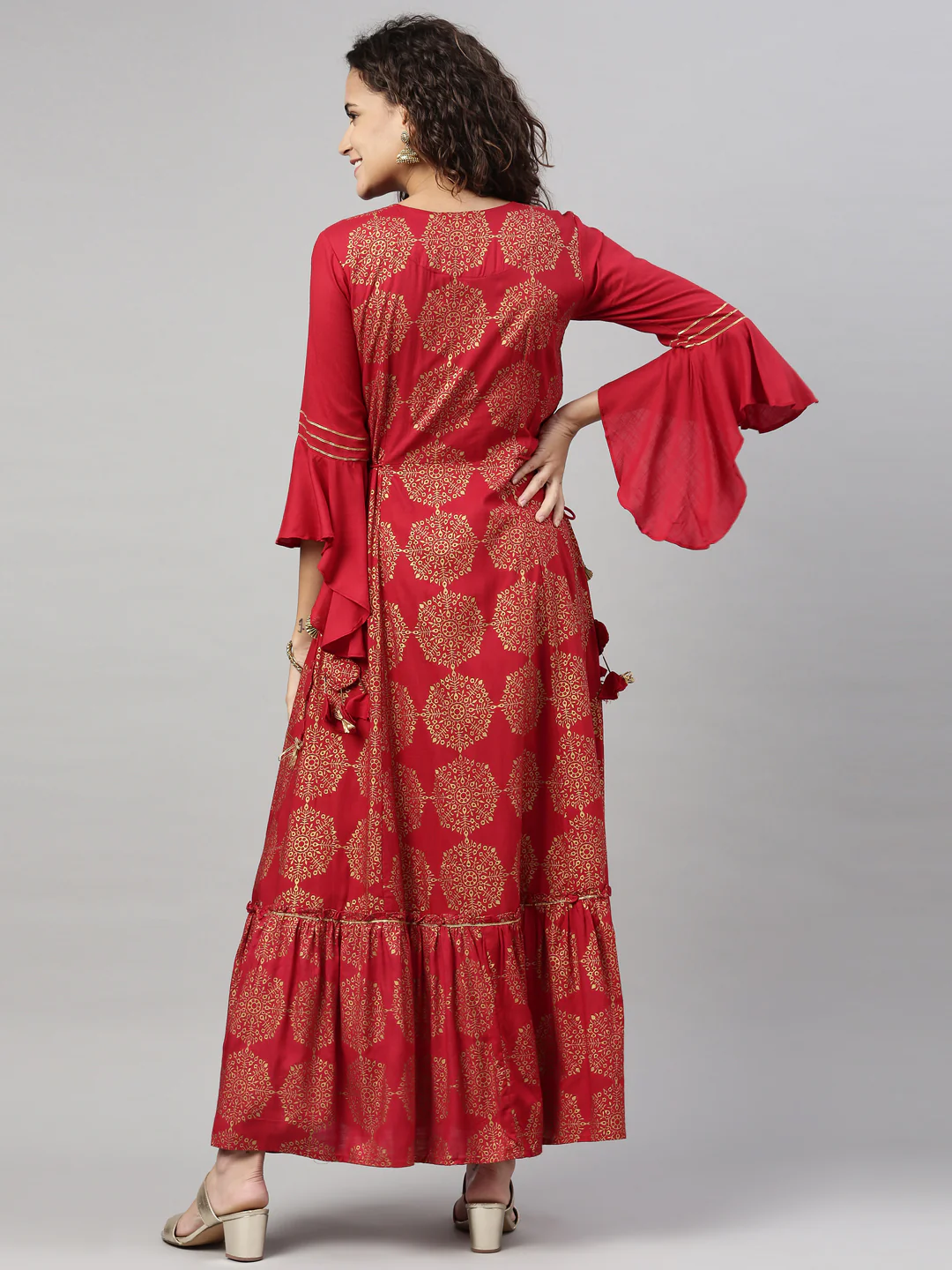 Neerus Maroon Color Slub Rayon Fabric Kurta - Image 2
