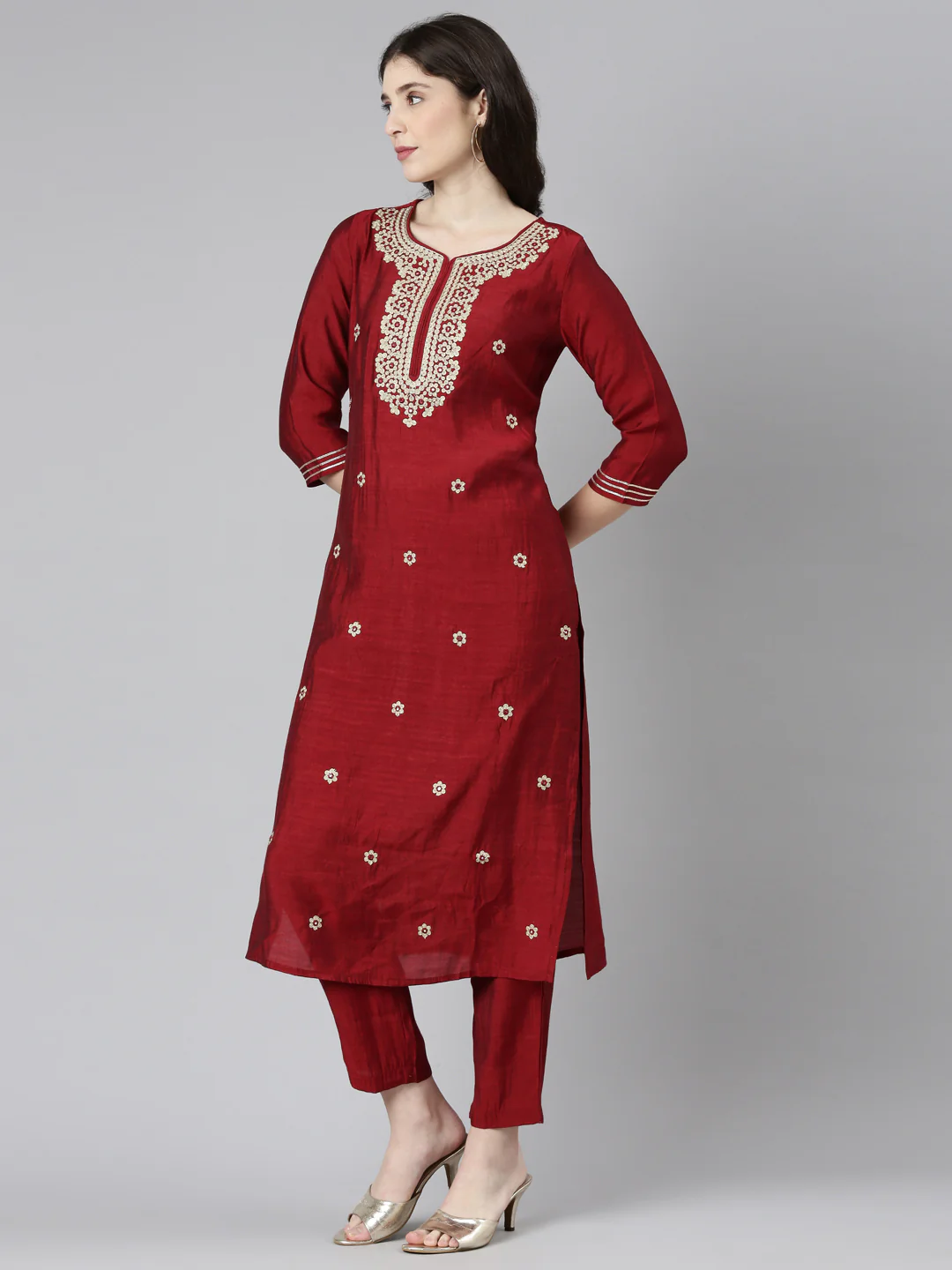 Neerus Maroon Regular Straight Embroidered Kurta And Trousers - Image 2