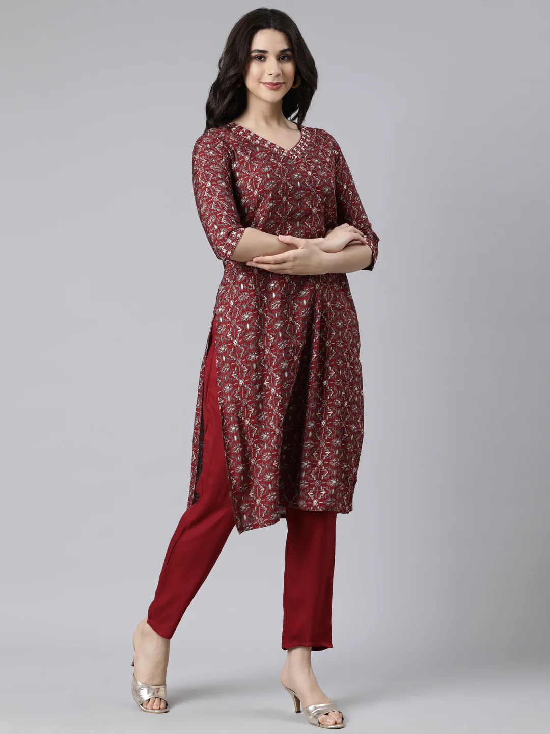 Neerus Maroon Regular Straight Floral Kurta And Trousers With Dupatta - Image 2