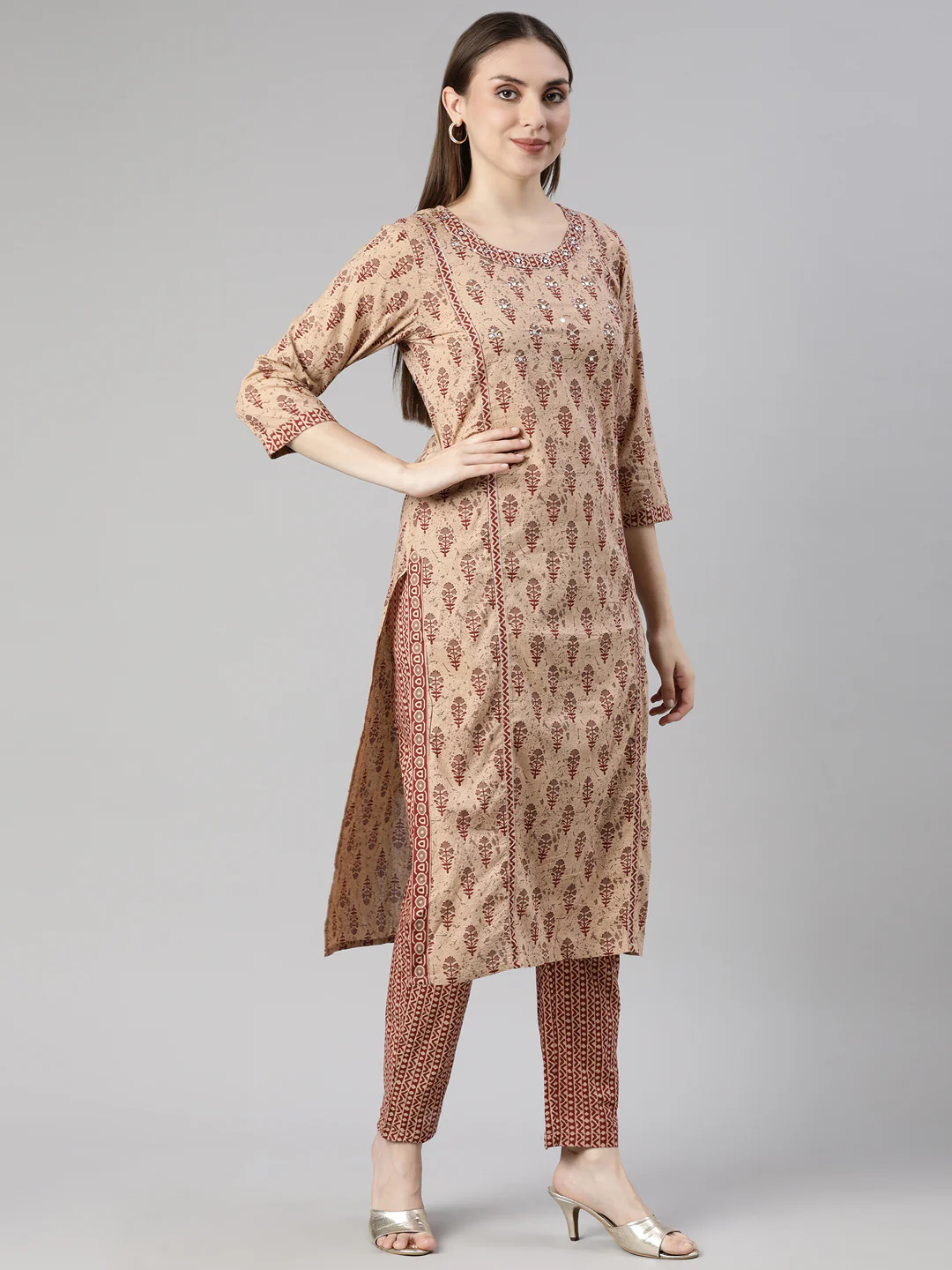 Neerus Maroon Regular Straight Floral Kurta And Trousers With Dupatta - Image 2