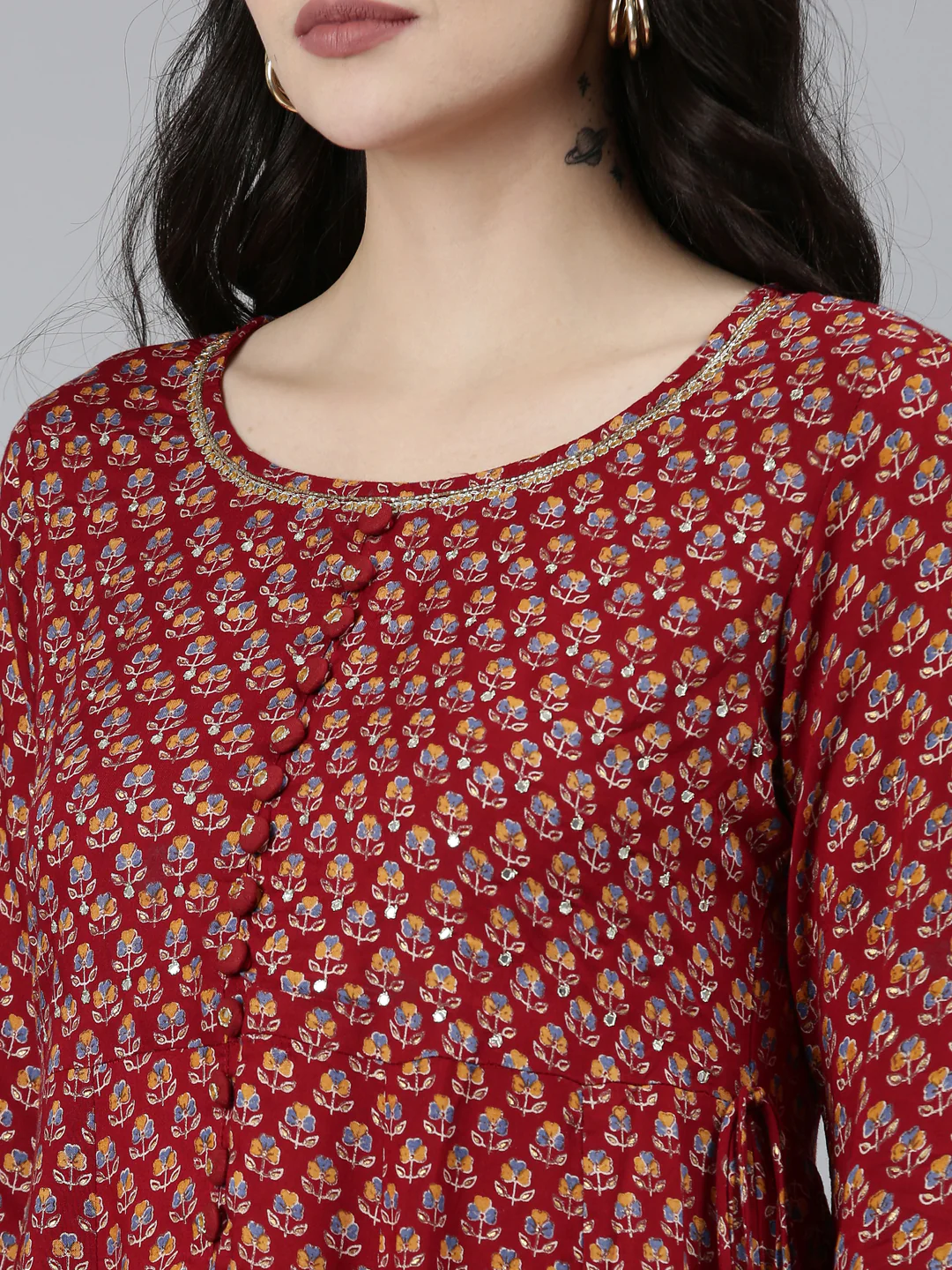Neerus Maroon Regular Straight Floral Kurta Sets And Sharara With Dupatta - Image 4