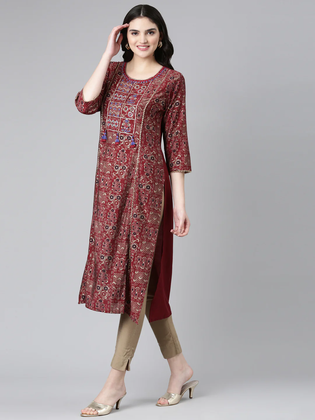 Neerus Maroon Regular Straight Printed Kurta - Image 2