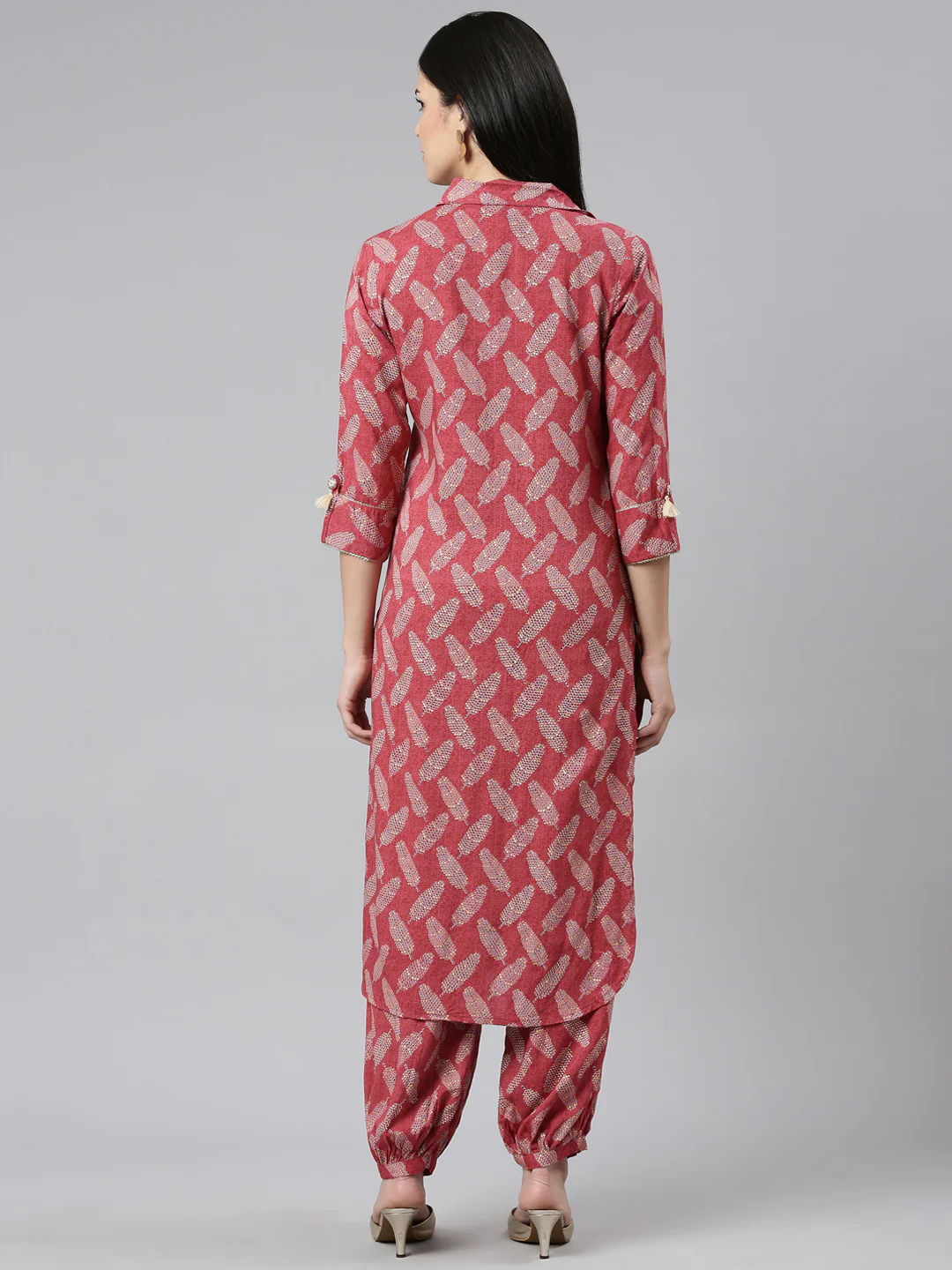 Neerus Maroon Regular Straight Printed Kurta And Salwar - Image 3