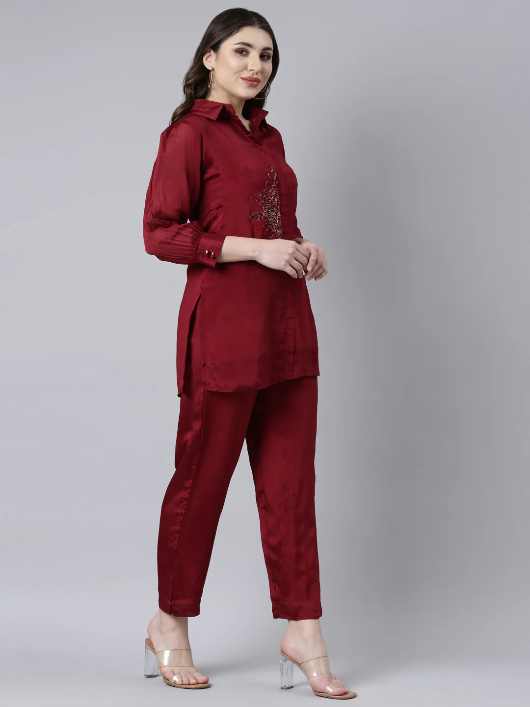 Neerus Maroon Regular Straight Solid Top And Trousers - Image 2