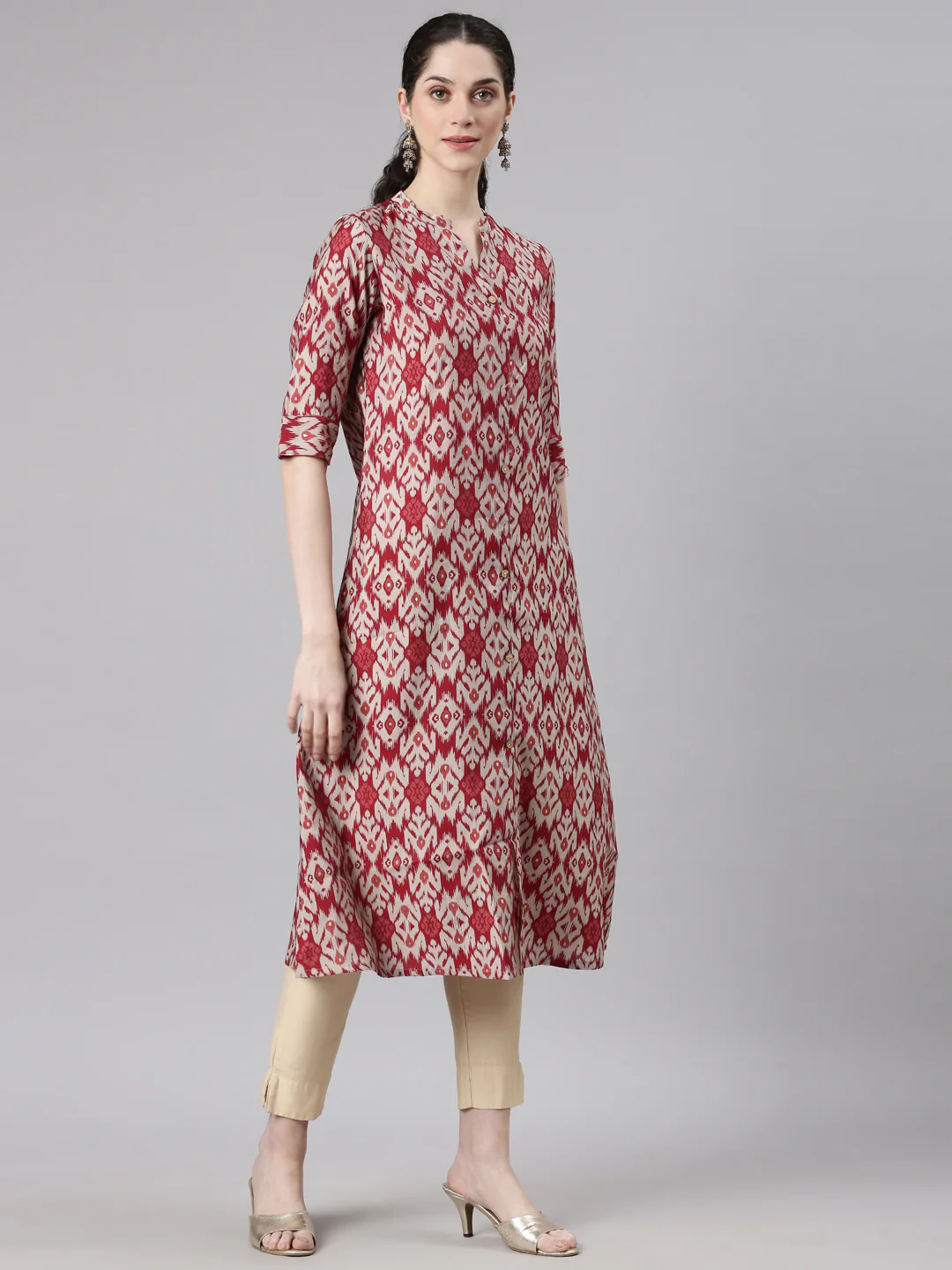 Neerus Maroon Straight Casual Chevron Kurta - Image 3