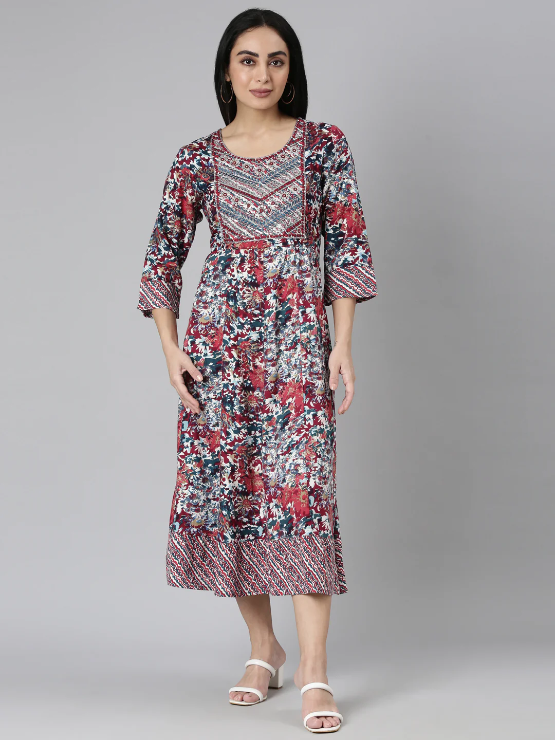 Neerus Maroon Straight Casual Floral Straight Kurta