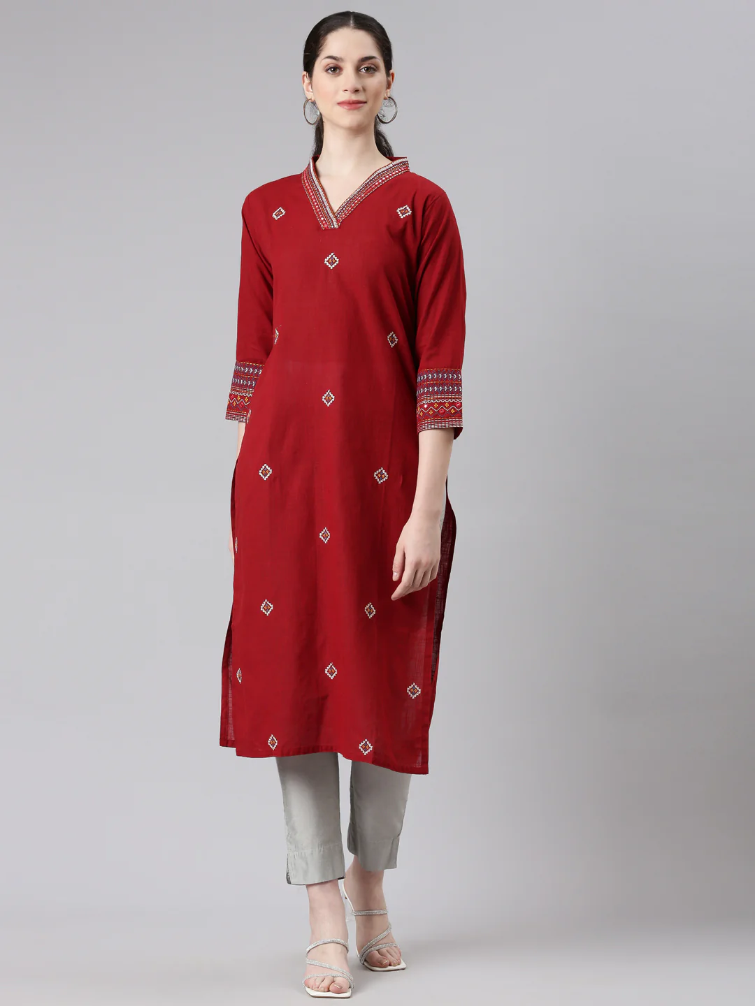 Neerus Maroon Straight Casual Solid Kurta