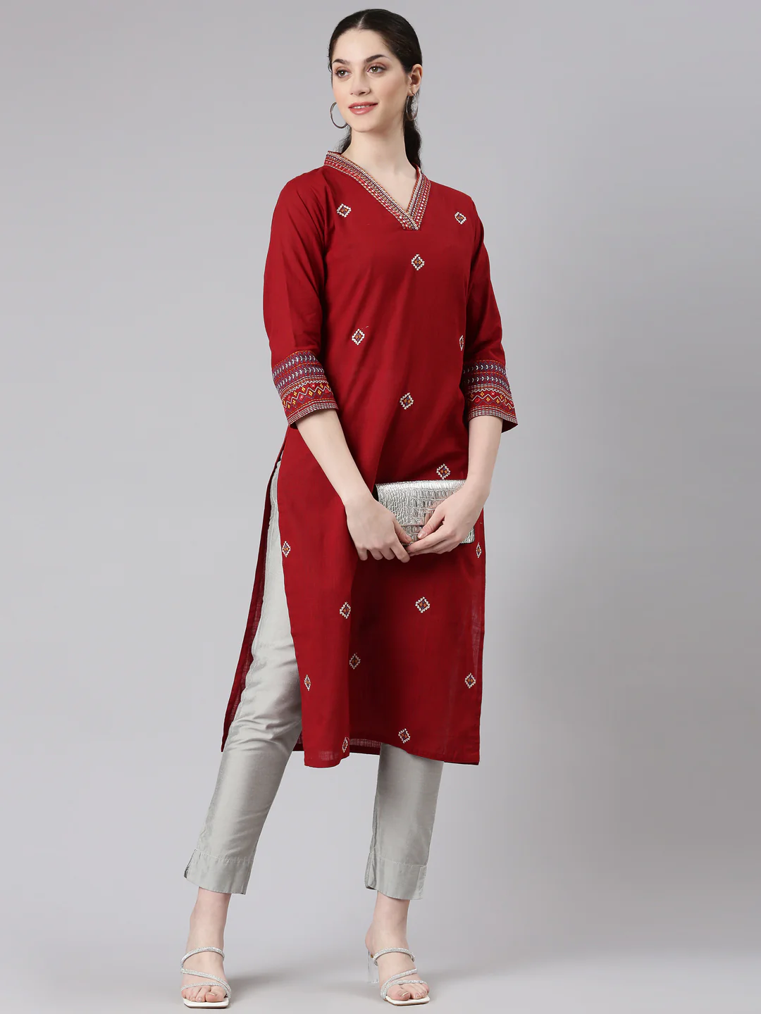 Neerus Maroon Straight Casual Solid Kurta - Image 5