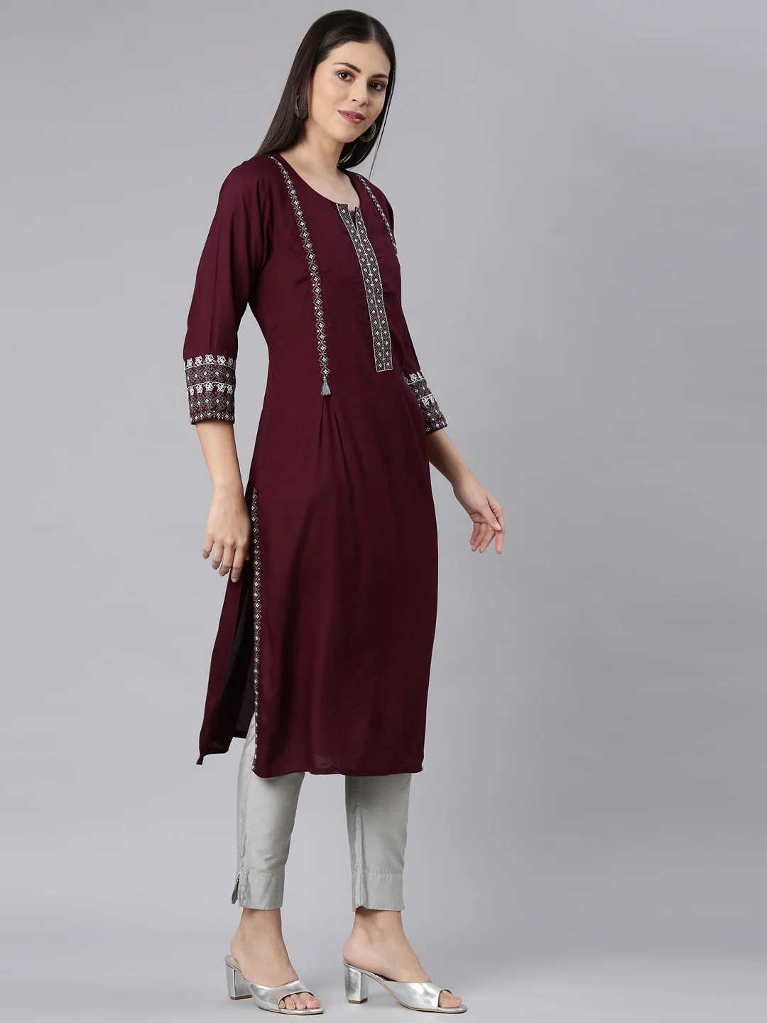 Neerus Maroon Straight Casual Solid Straight Kurta - Image 3