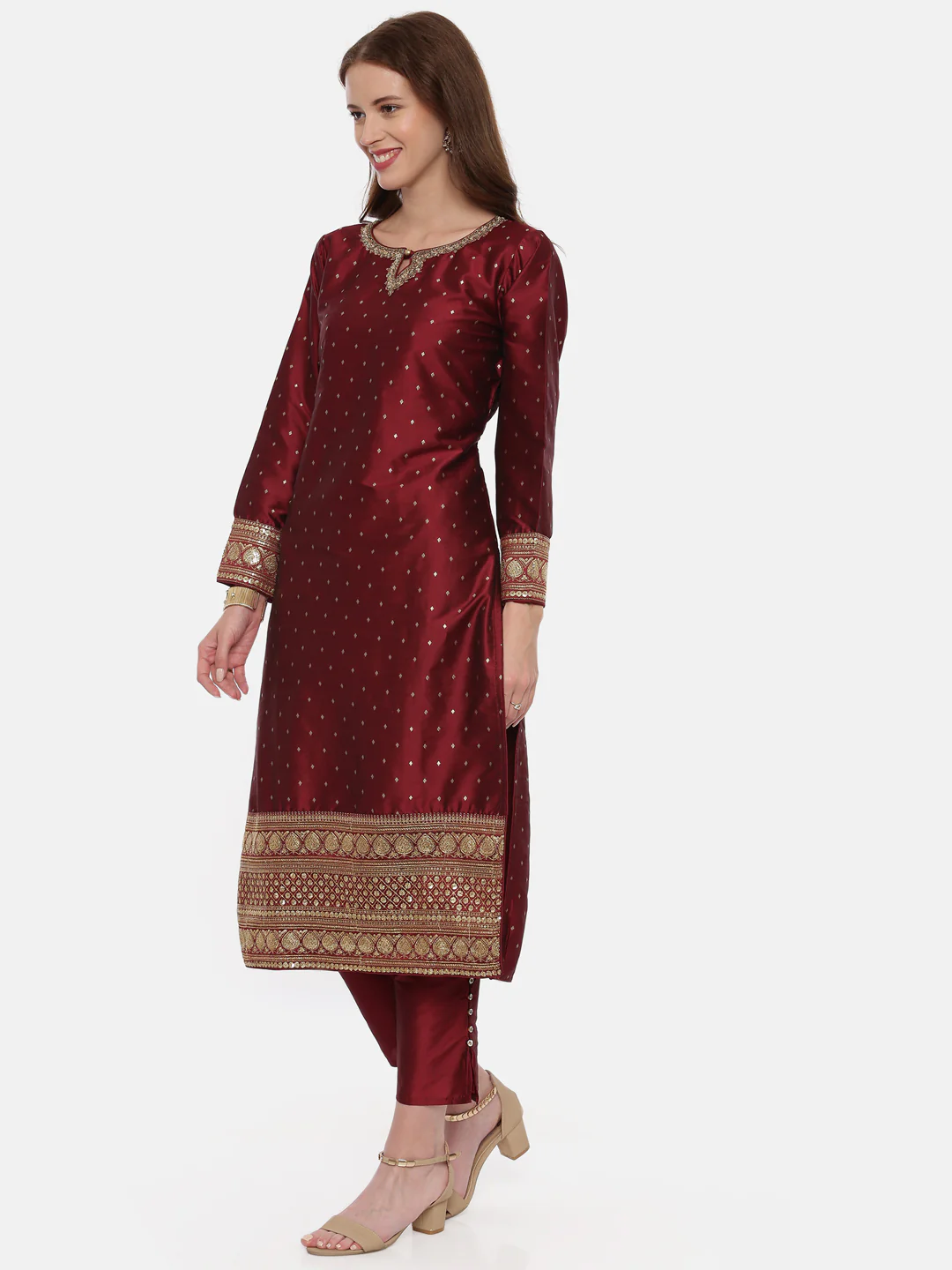 Neerus Maroon Textured Kurta With Pant & Dupatta - Image 5