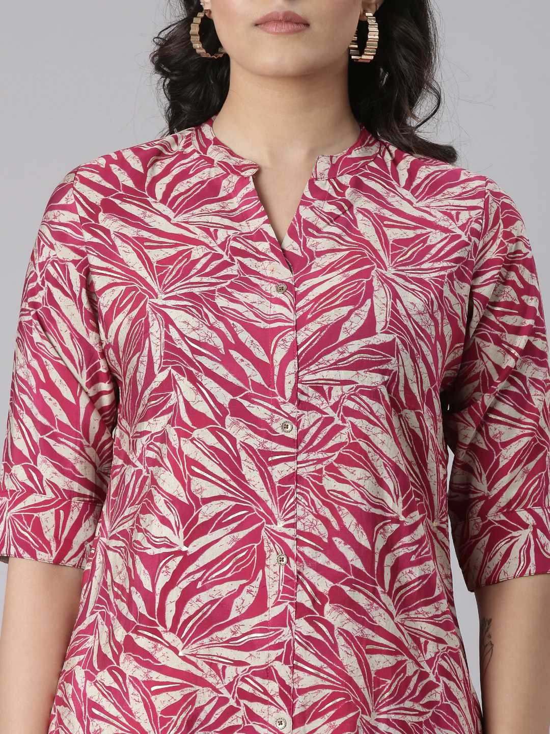 Neerus Mauve Casual Floral Straight Kurta - Image 4