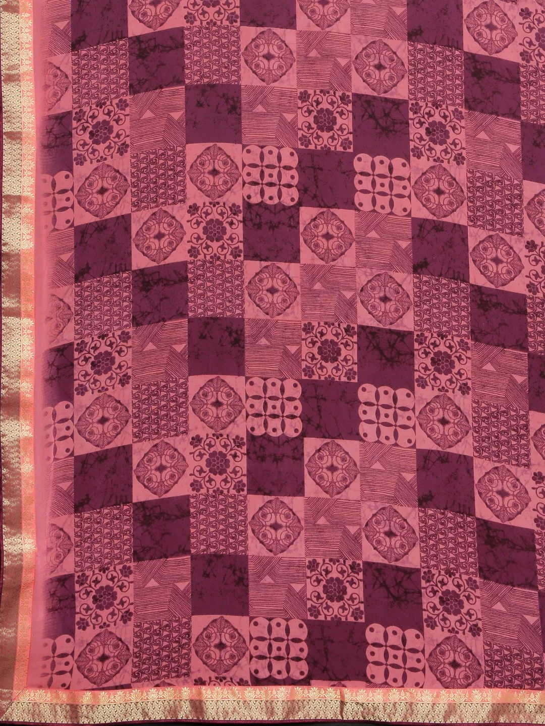 Neerus Mauve Printed Saree With Blouse - Image 4