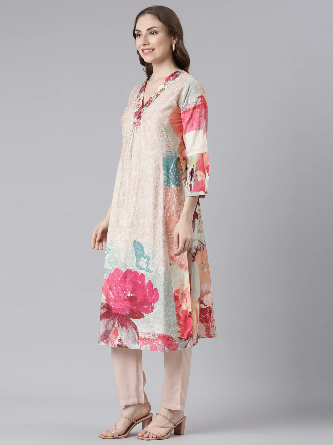 Neerus Multi Chinon Straight Casual Floral Kurta Sets - Image 2