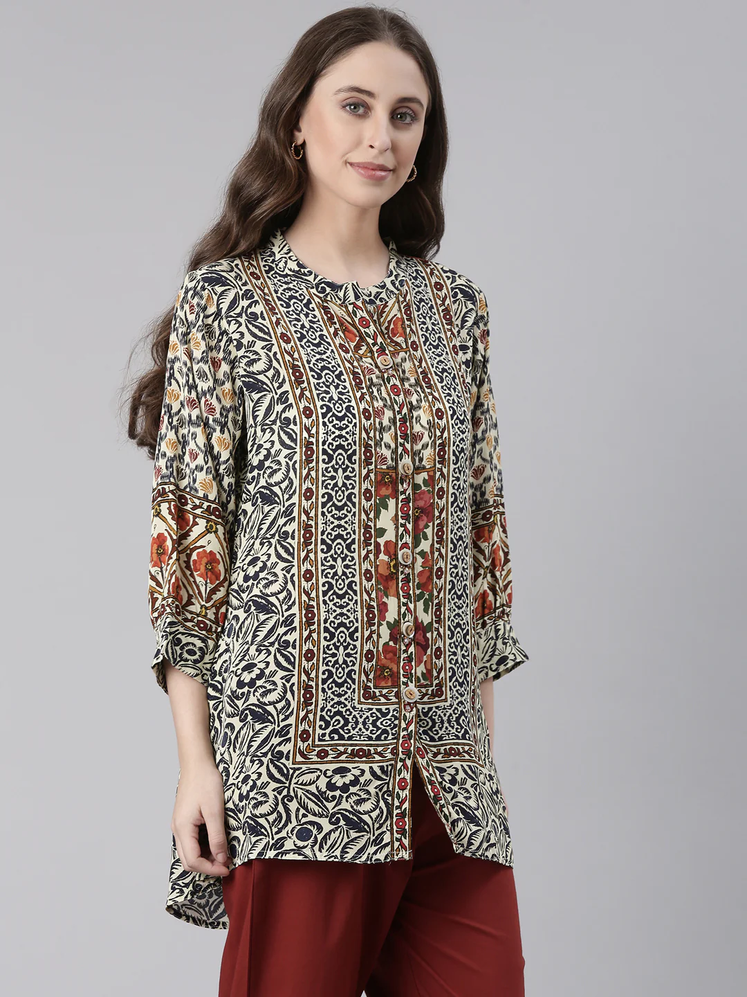 Neerus Multi Curved Floral Casual Kurti - Image 5