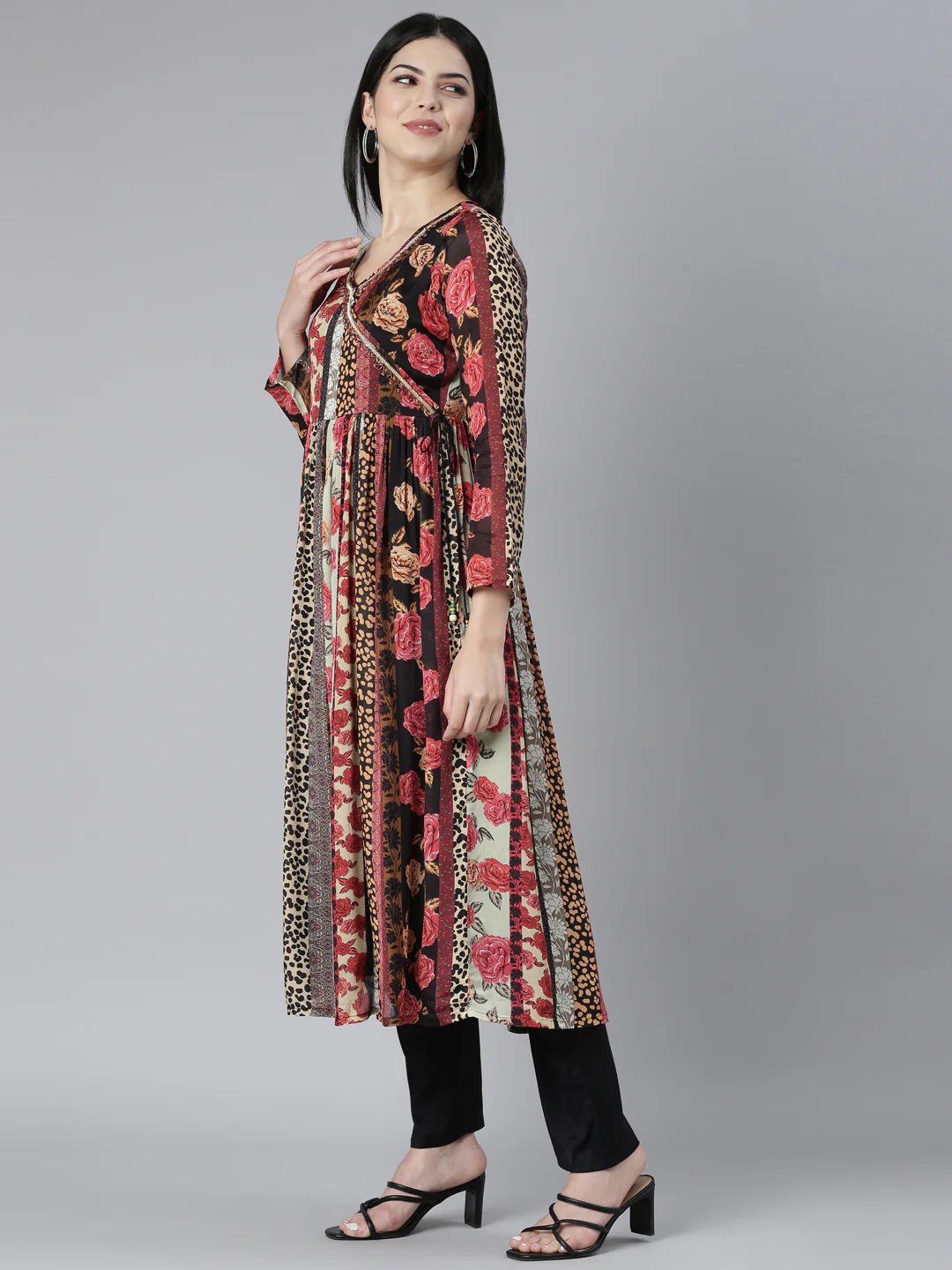 Neerus Multi Pleated Straight Floral Kurta And Trousers With Dupatta - Image 2