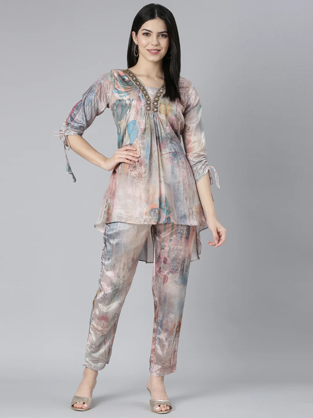 Neerus Multi Regular High-Low Floral Top And Trousers - Image 5