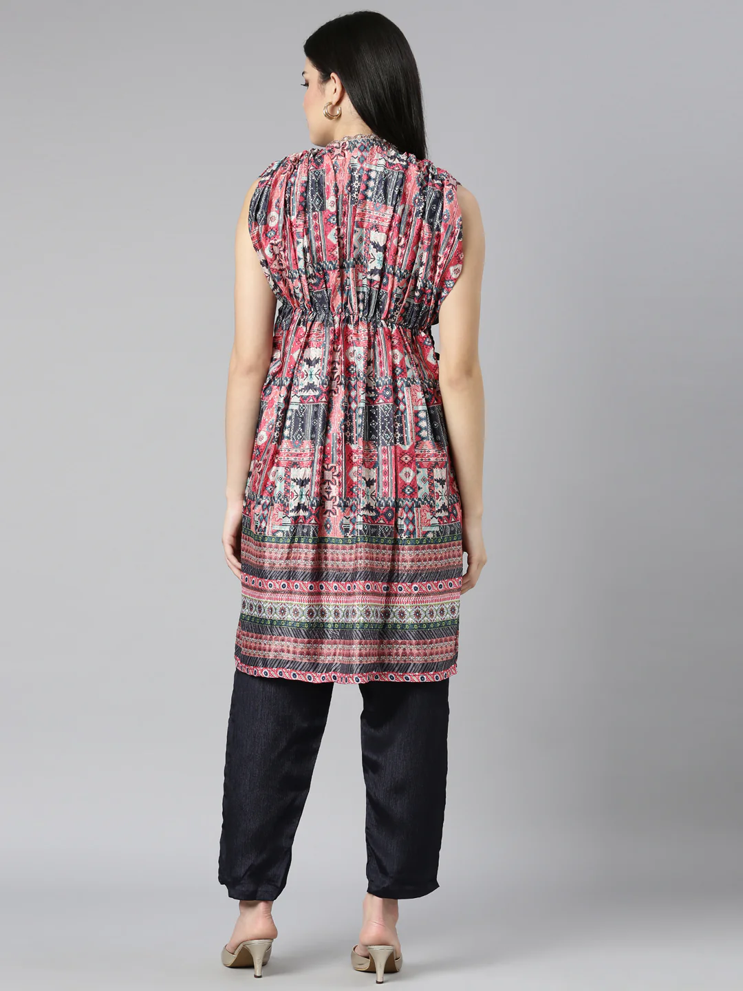Neerus Multi Regular Straight Chevron Kurta And Trousers - Image 3