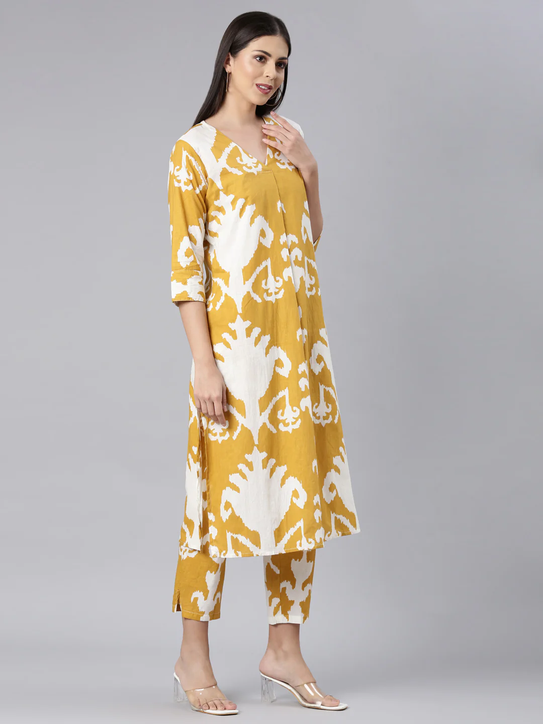 Neerus Mustard Casual Chevron Straight Kurta and Trouser - Image 3