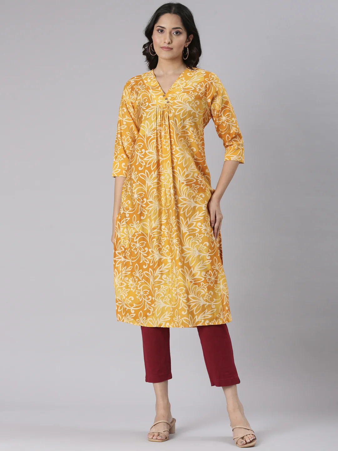 Neerus Mustard Casual Floral Straight Kurta