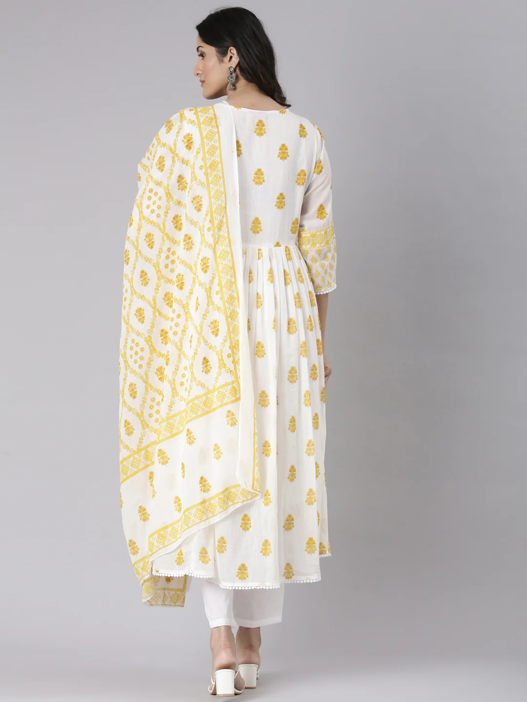 Neerus Mustard Printed Straight Kurta and Trousers With Dupatta - Image 3
