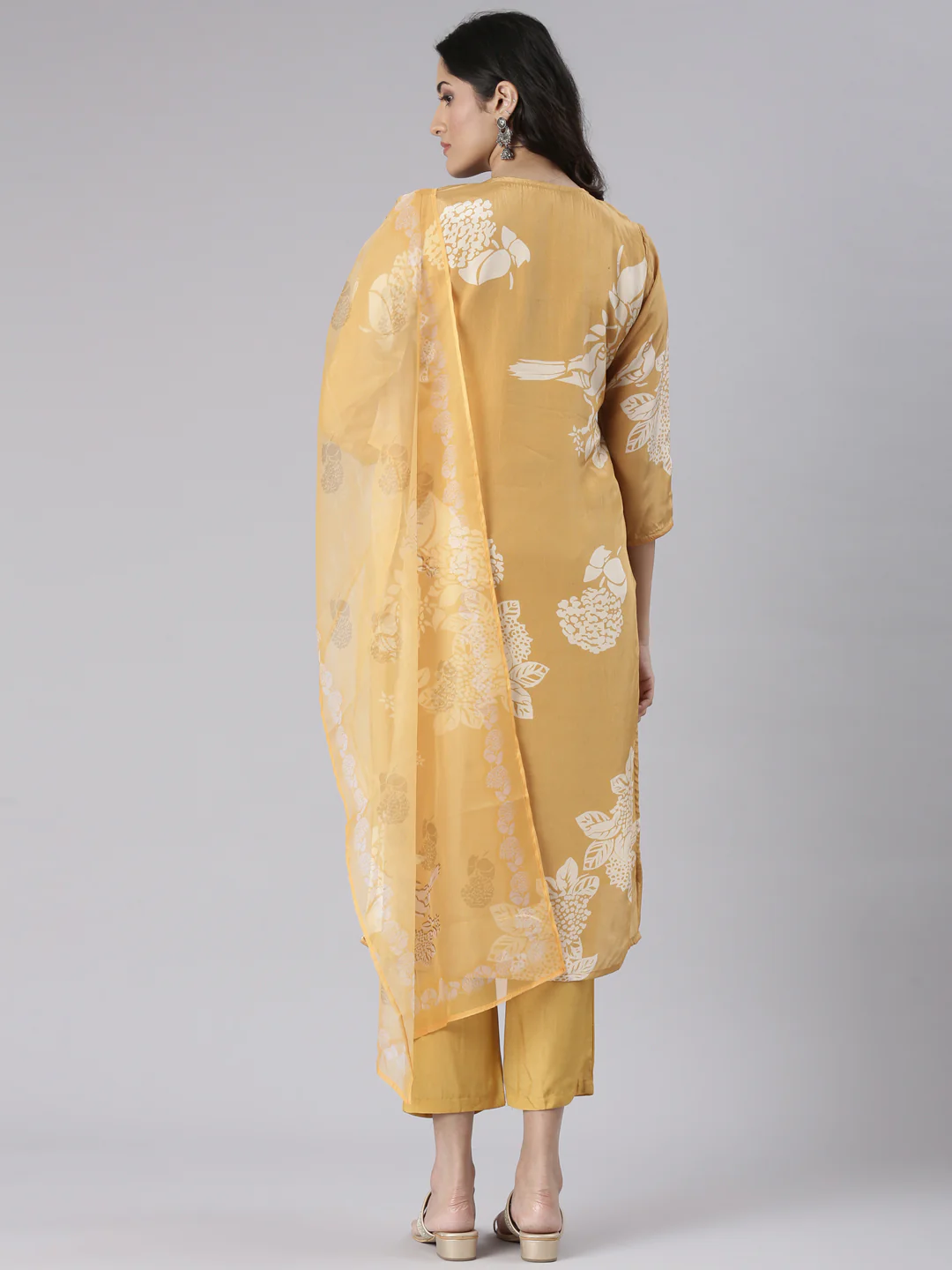 Neerus Mustard Solid Straight Kurta and Trousers With Dupatta - Image 3