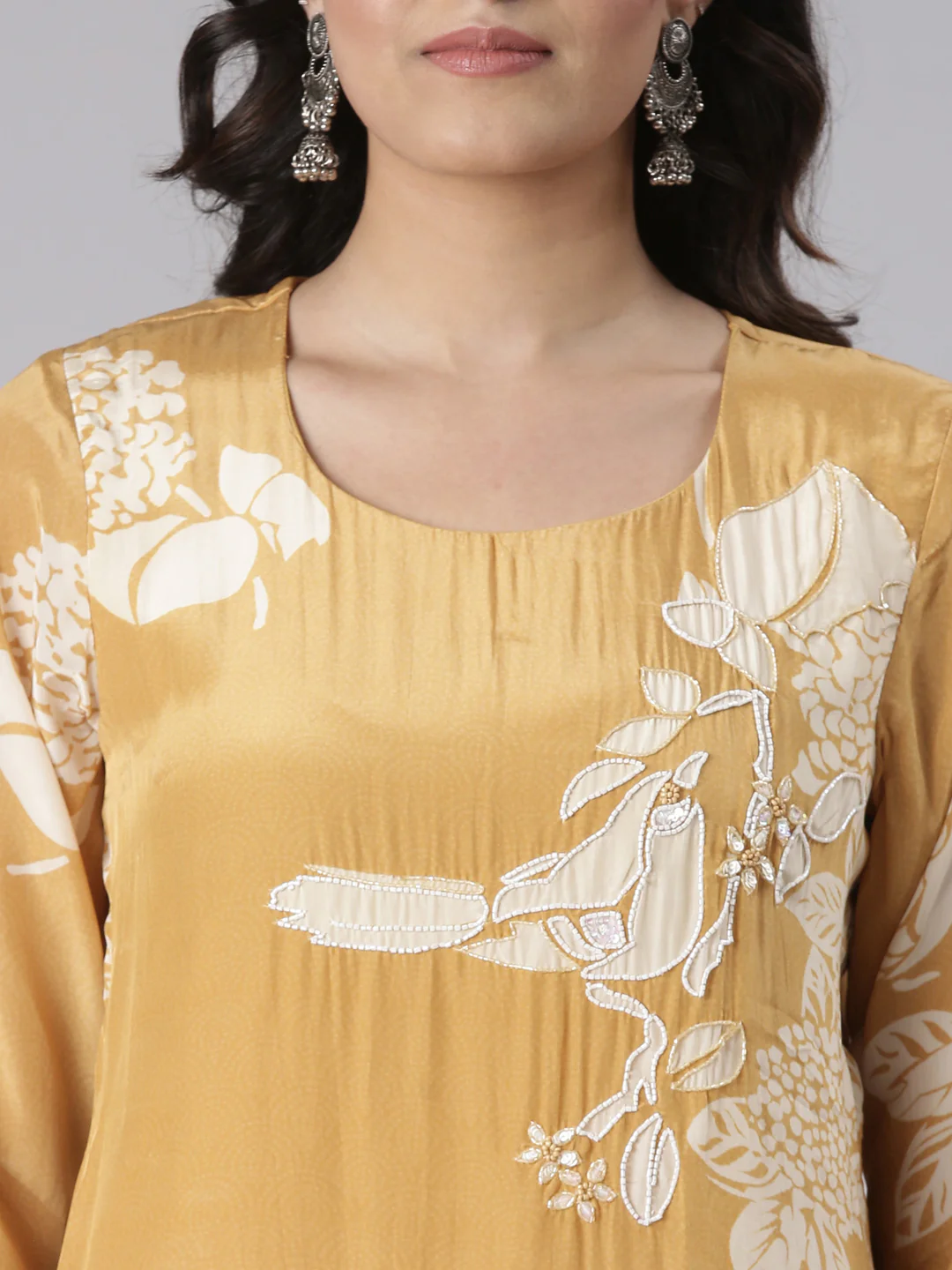 Neerus Mustard Solid Straight Kurta and Trousers With Dupatta - Image 4