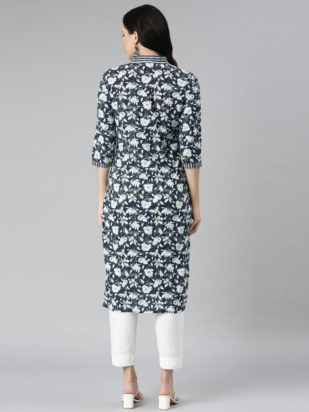 Neerus Navy Blue Casual Floral Straight Kurta - Image 4