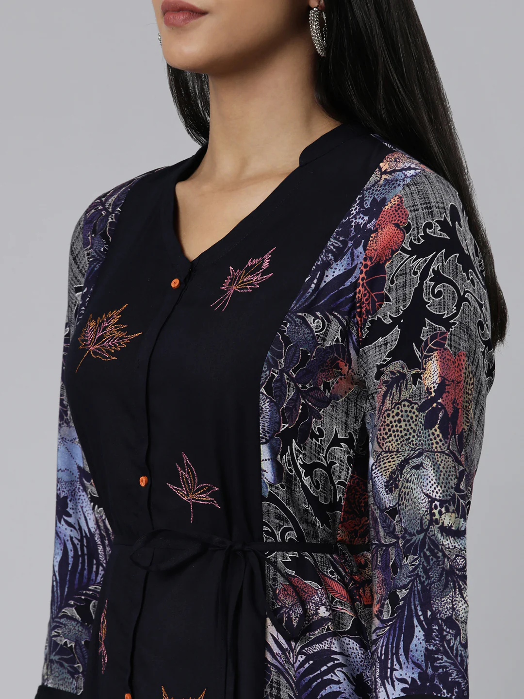 Neerus Navy Blue Curved Printed Viscose Rayon Kurta - Image 5