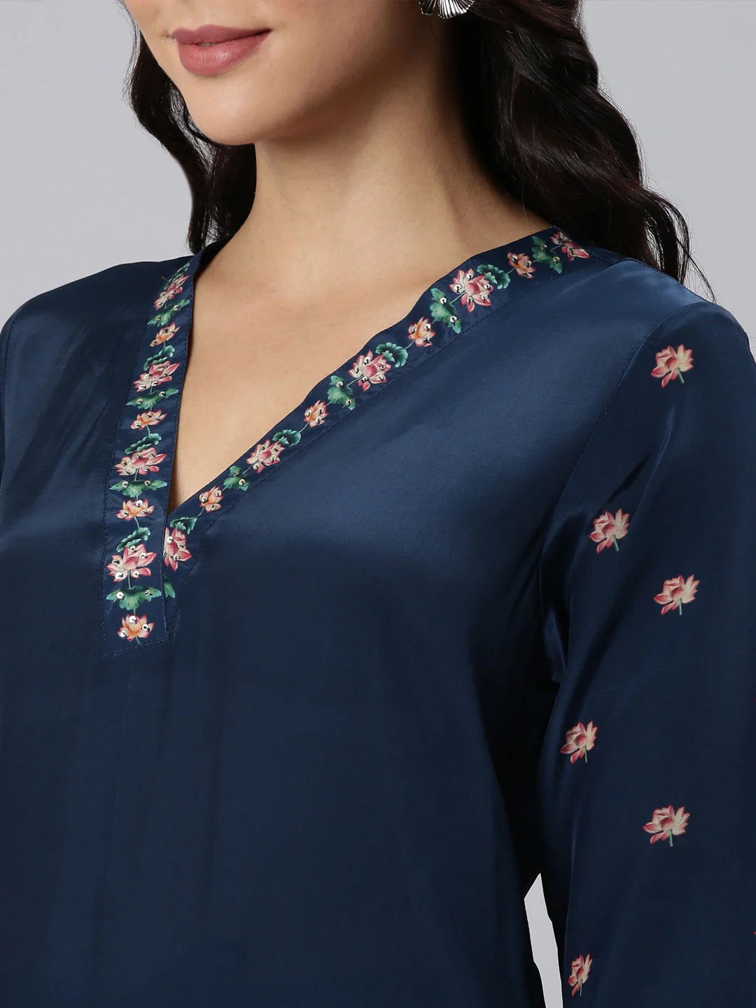 Neerus Navy Blue Panelled Straight Printed Kurta And Trousers With Dupatta - Image 4