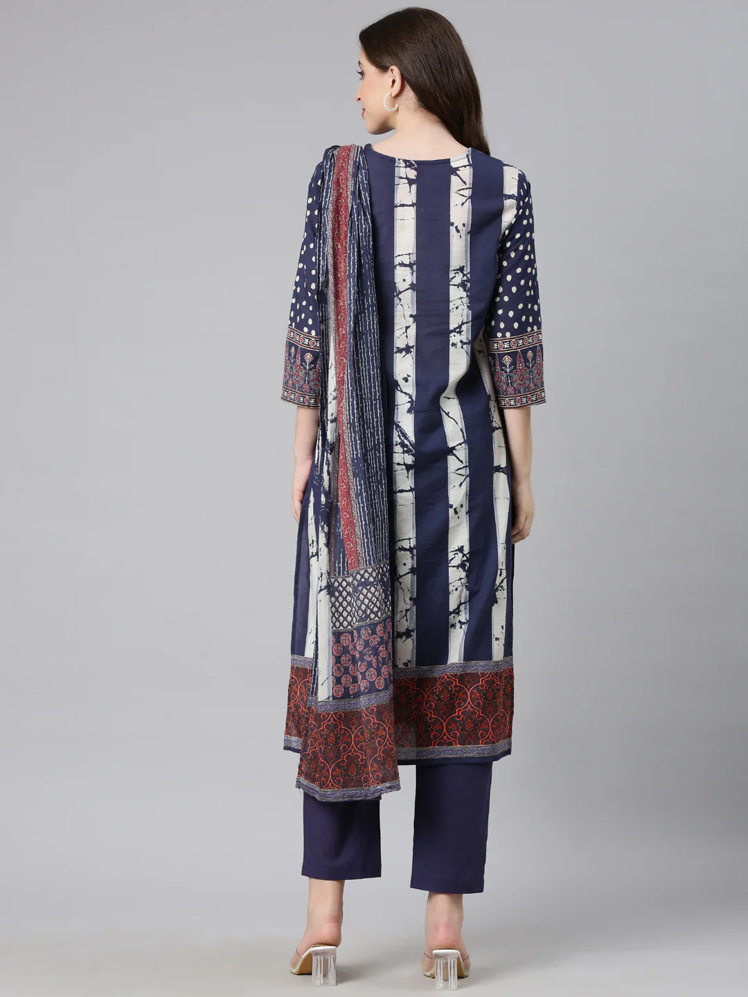 Neerus Navy blue Printed Straight Kurta and Trousers With Dupatta - Image 3
