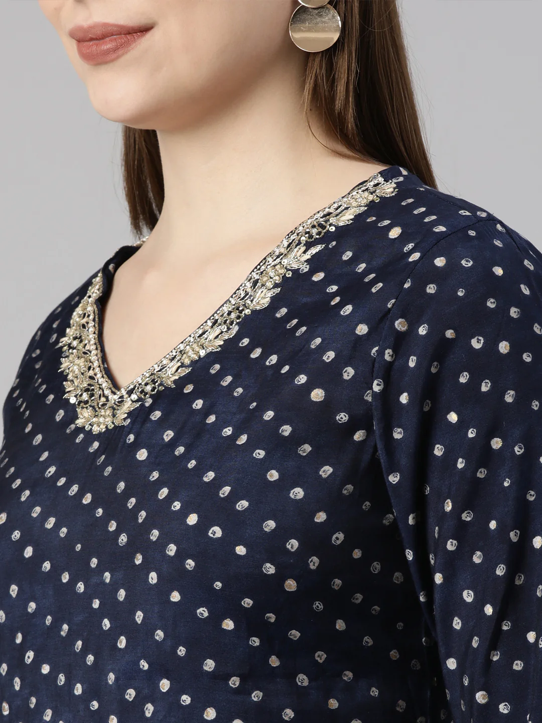 Neerus Navy Blue Regular Straight Bandhani Kurta And Trousers With Dupatta - Image 4