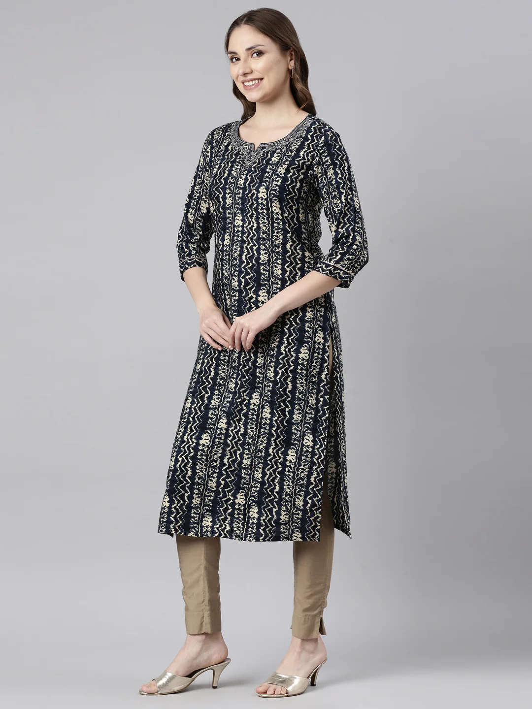 Neerus Navy Blue Regular Straight Chevron Kurta - Image 2