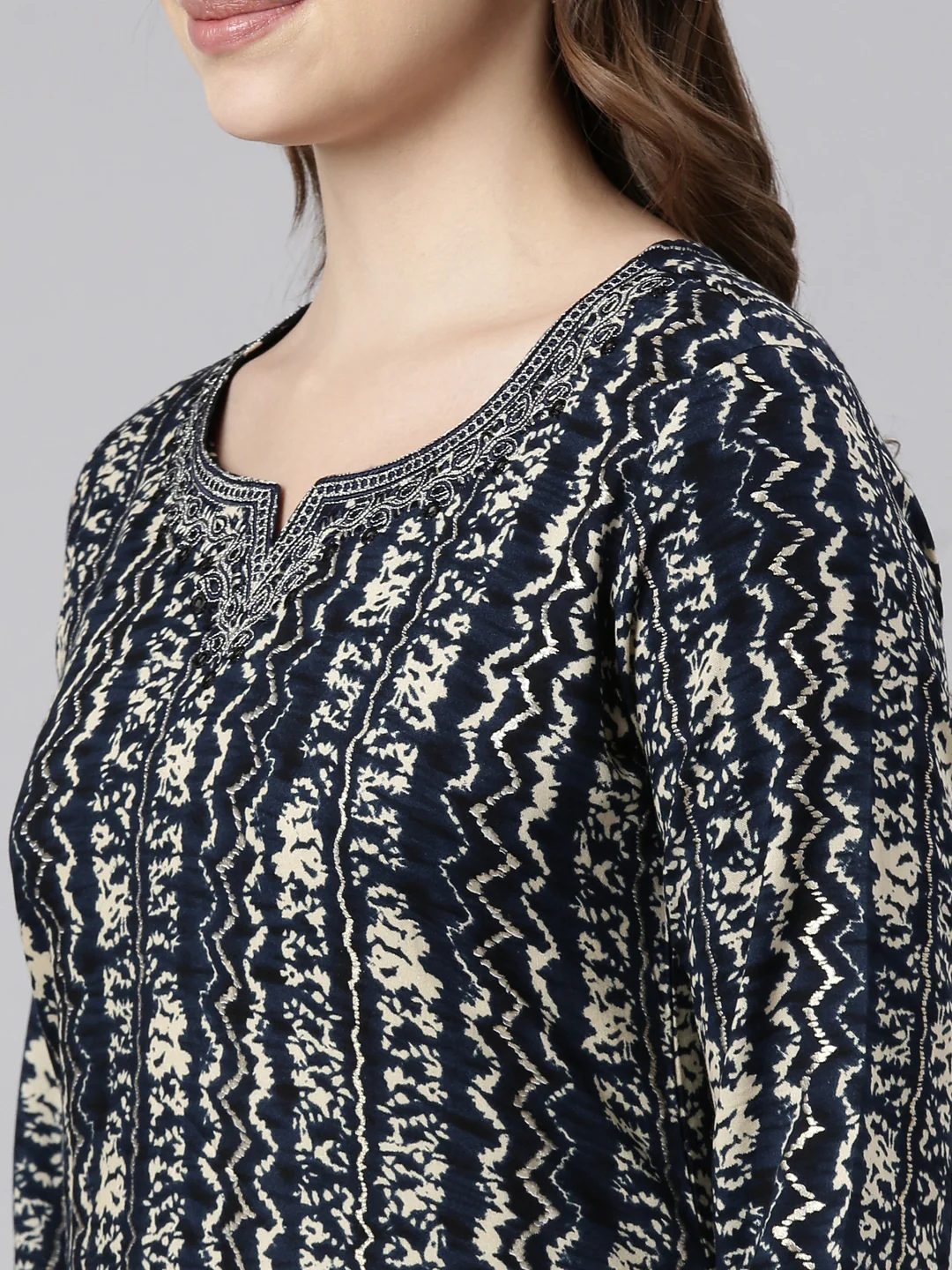 Neerus Navy Blue Regular Straight Chevron Kurta - Image 5