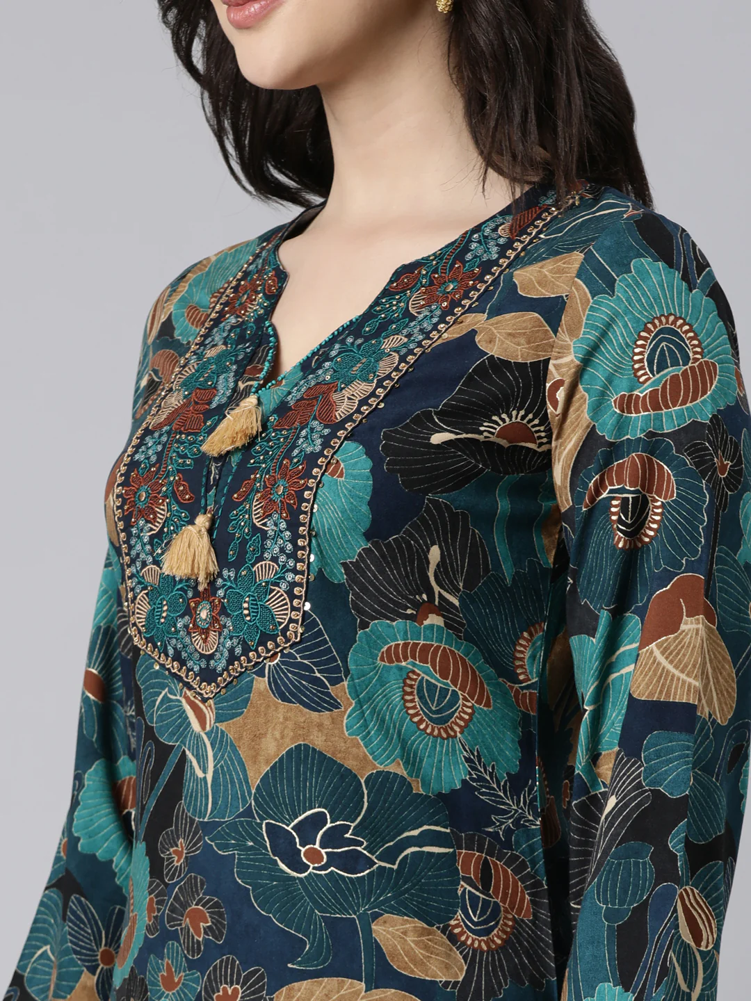 Neerus Navy Blue Regular Straight Floral Kurta And Trousers With Dupatta - Image 4