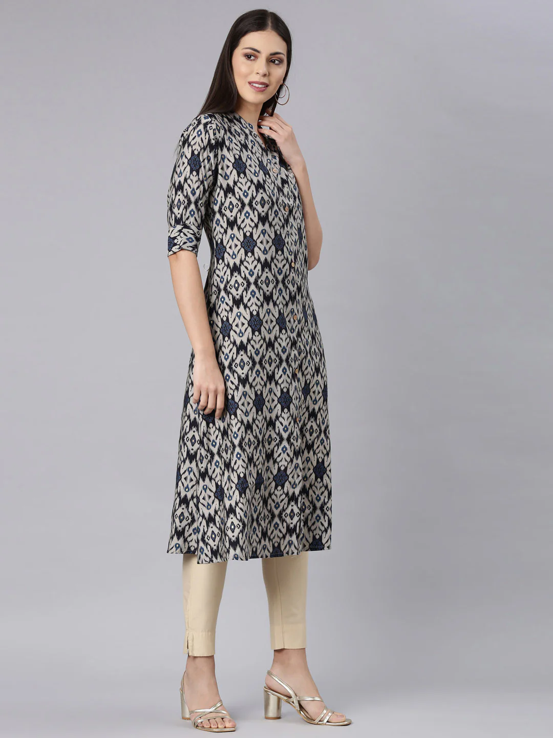 Neerus Navy Blue Straight Casual Chevron Anarkali Kurta - Image 3