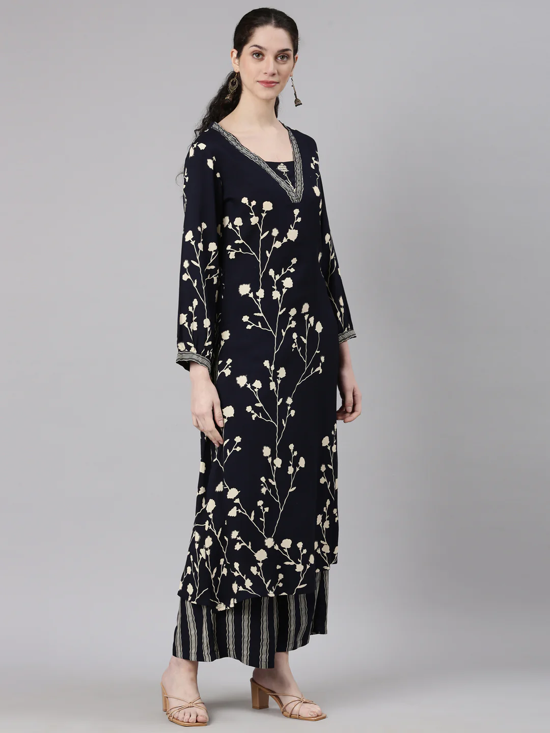 Neerus Navy Blue Straight Casual Floral Kurta and Plazzo - Image 3