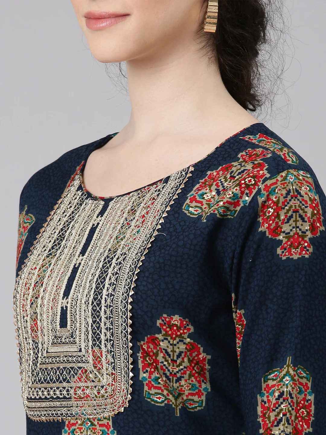Neerus Navy Blue Straight Casual Floral Panelled Kurta - Image 4