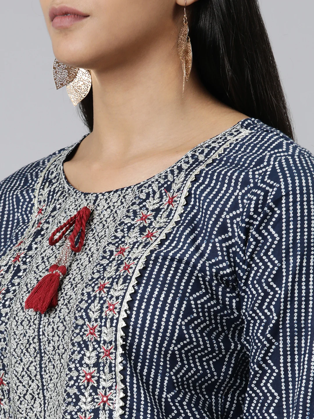Neerus Navy Blue Straight Printed Cotton Kurta - Image 5