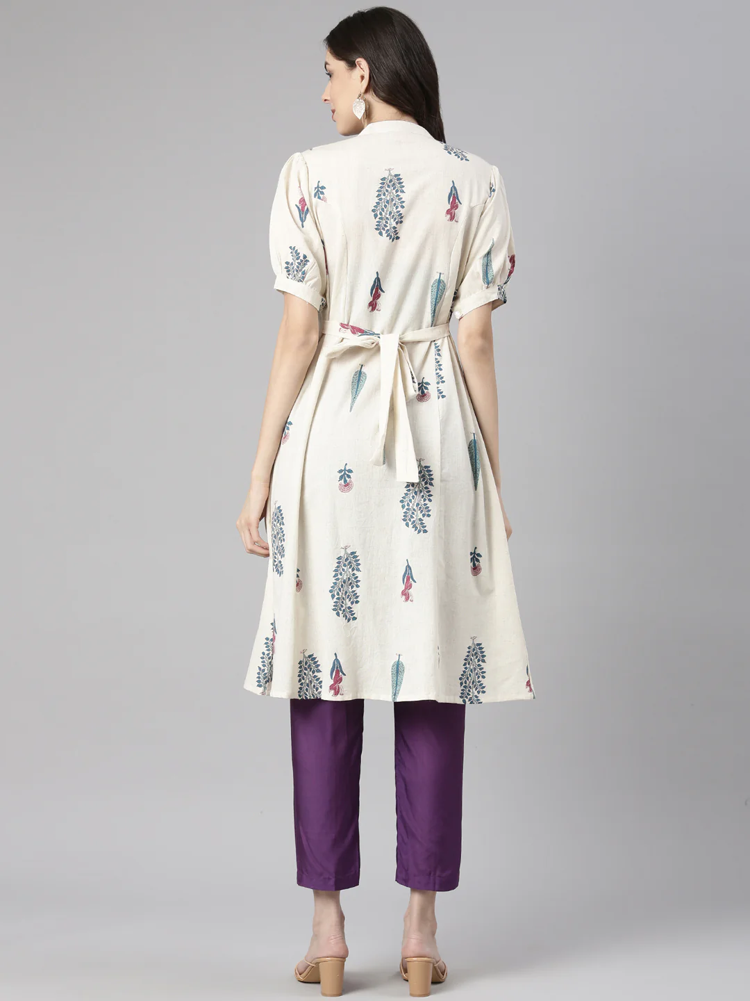 Neerus Off White Casual Floral Straight Kurta - Image 3