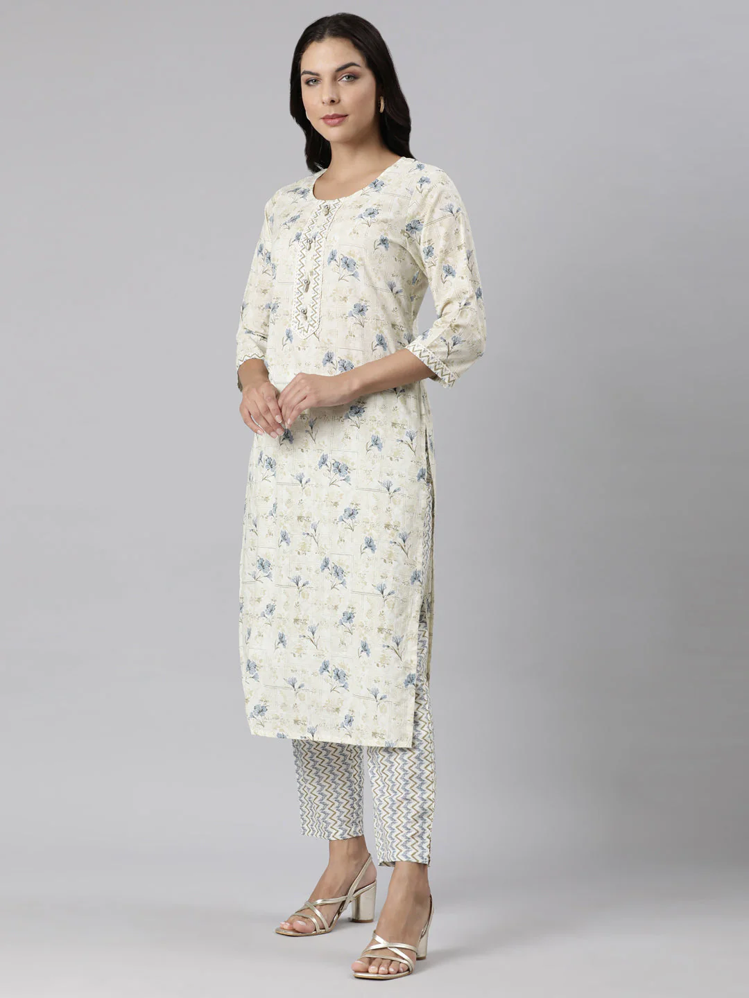 Neerus Off White Panelled Straight Printed Kurta And Trousers With Dupatta - Image 2