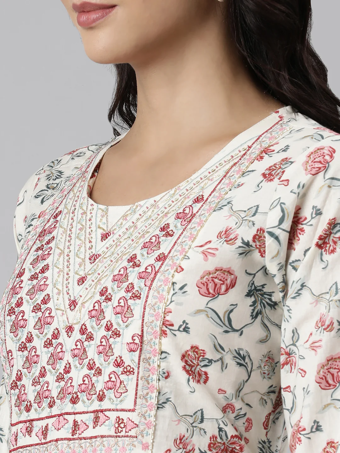 Neerus Off White Panelled Straight Printed Kurta And Trousers With Dupatta - Image 5