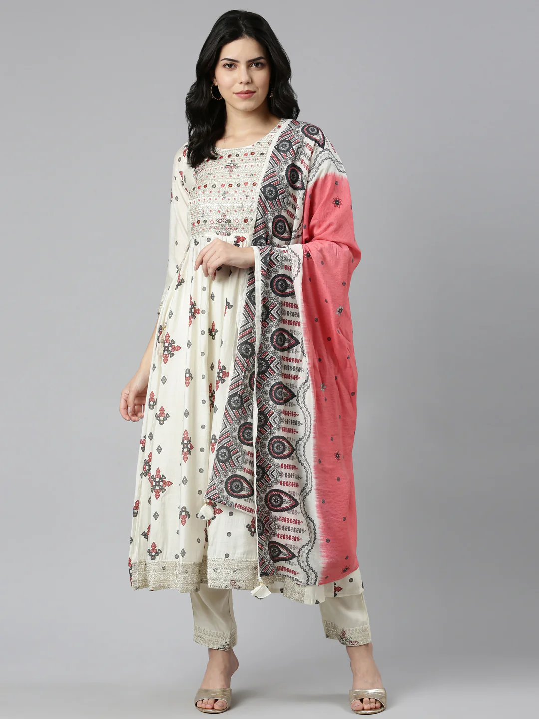 Neerus Off White Regular Straight Printed Kurta And Trousers With Dupatta - Image 5