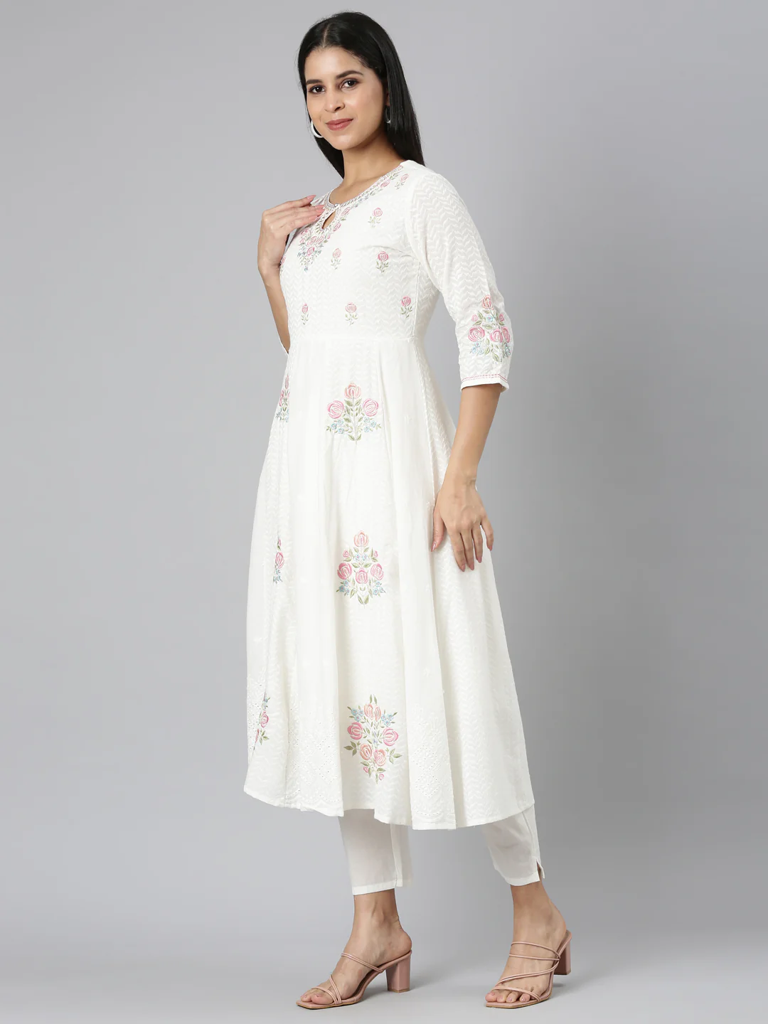 Neerus Off White Regular Straight Solid Kurta and Trousers With Dupatta - Image 2